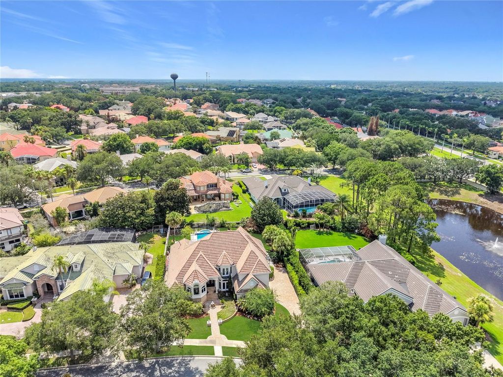 Image 3 of property listing at 2204 CAIRNS COURT, Orlando, FL 32835