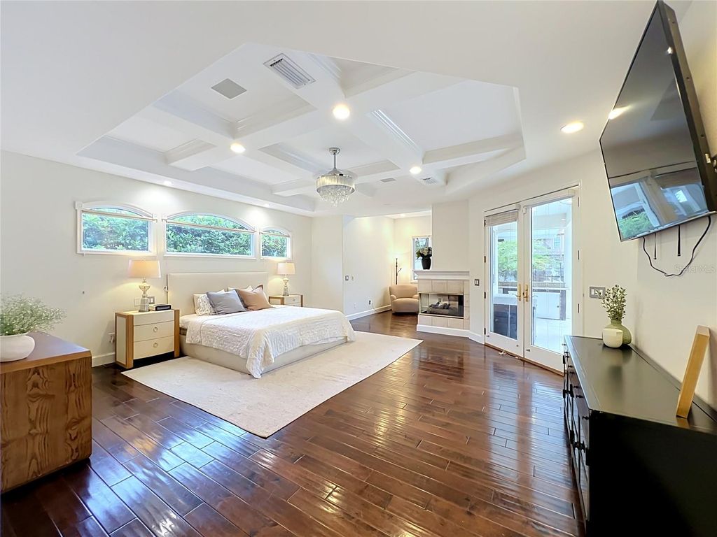 Image 30 of property listing at 2204 CAIRNS COURT, Orlando, FL 32835