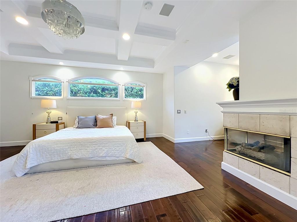 Image 32 of property listing at 2204 CAIRNS COURT, Orlando, FL 32835