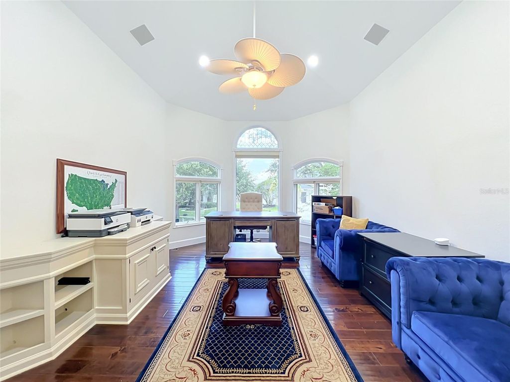 Image 59 of property listing at 2204 CAIRNS COURT, Orlando, FL 32835