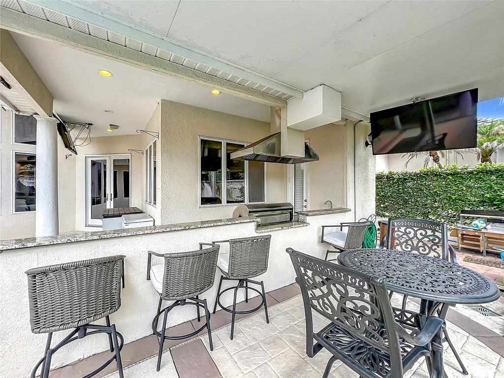 Image 70 of property listing at 2204 CAIRNS COURT, Orlando, FL 32835
