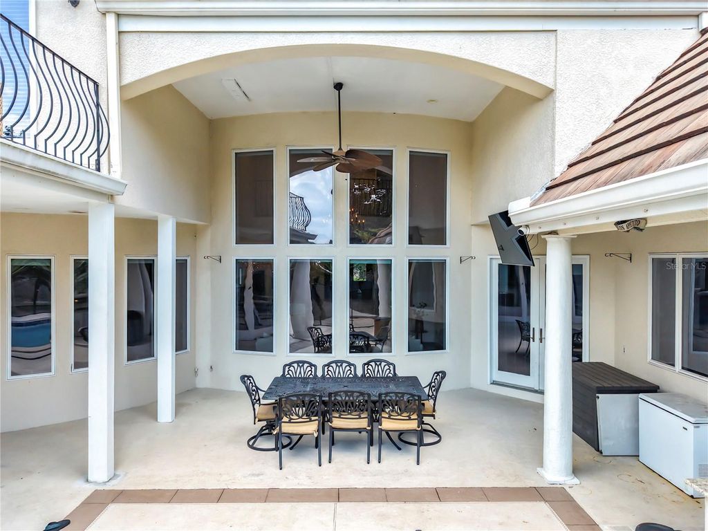 Image 74 of property listing at 2204 CAIRNS COURT, Orlando, FL 32835