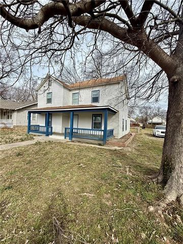 704 W Main Street, Independence, KS 67301