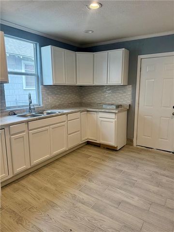 704 W Main Street, Independence, KS 67301