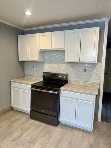 704 W Main Street, Independence, KS 67301