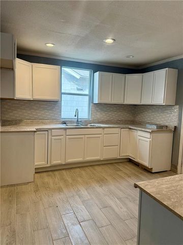 704 W Main Street, Independence, KS 67301