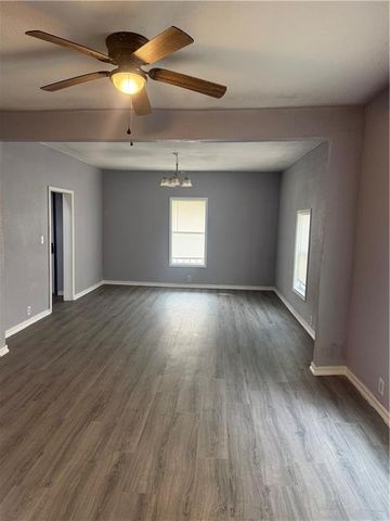 704 W Main Street, Independence, KS 67301