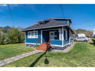 334 Ne NASH St, Roseburg, OR 97470