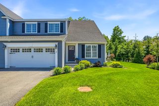 7 Cain Cir 7, Southborough, MA 01772