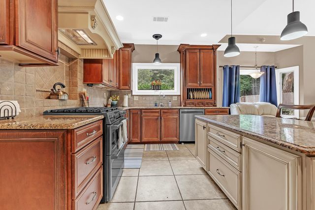 3165 PLANTATION CV, Memphis, TN 38119
