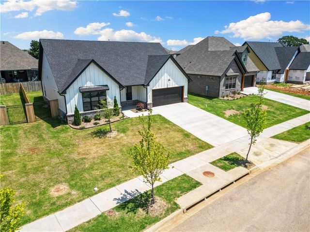3206 SW Rosemont Avenue, Bentonville, AR 72713
