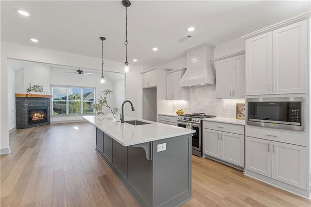 3206 SW Rosemont Avenue, Bentonville, AR 72713