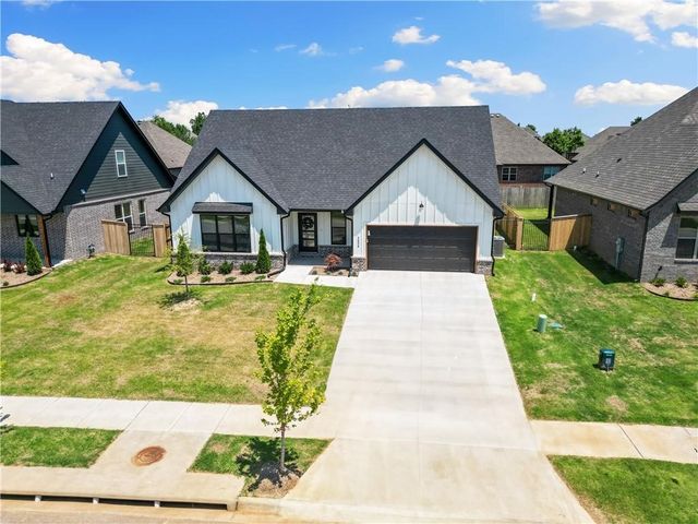 3206 SW Rosemont Avenue, Bentonville, AR 72713