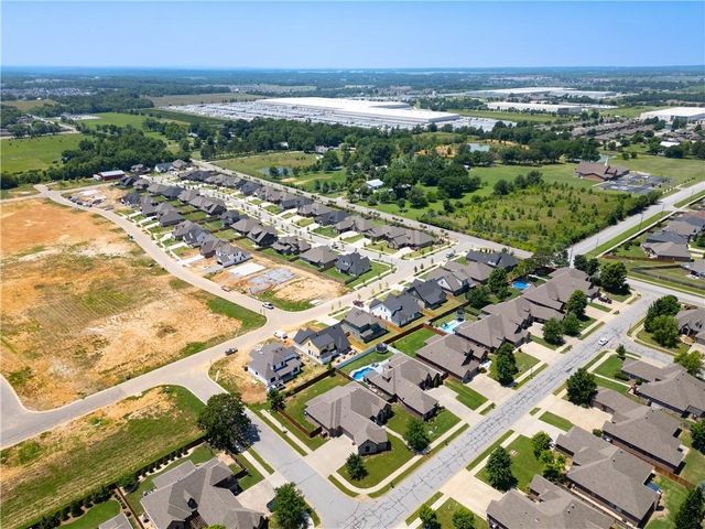 3206 SW Rosemont Avenue, Bentonville, AR 72713