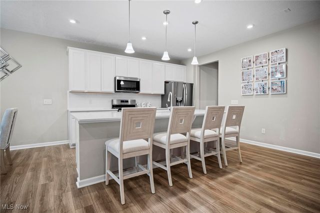 43 Benjamin Way, Tallmadge, OH 44278