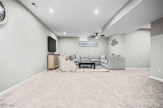 43 Benjamin Way, Tallmadge, OH 44278