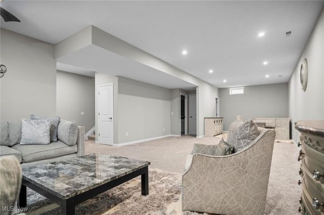 43 Benjamin Way, Tallmadge, OH 44278