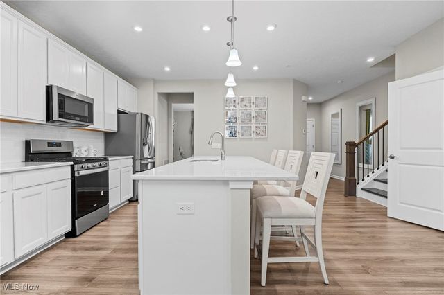 43 Benjamin Way, Tallmadge, OH 44278