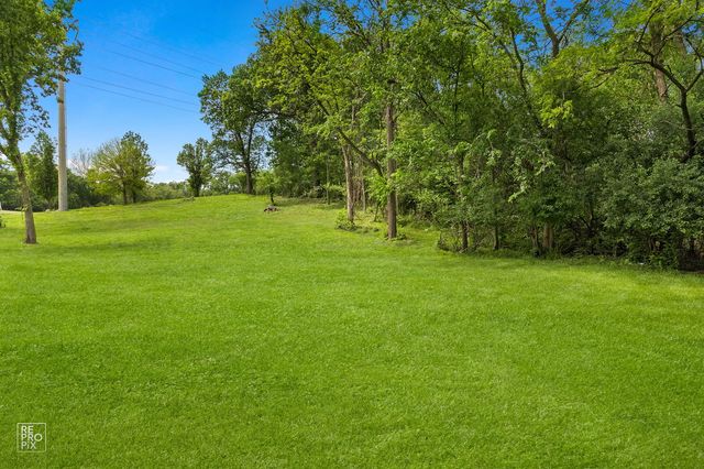 10s641 S Garfield Avenue, Burr Ridge, IL 60527