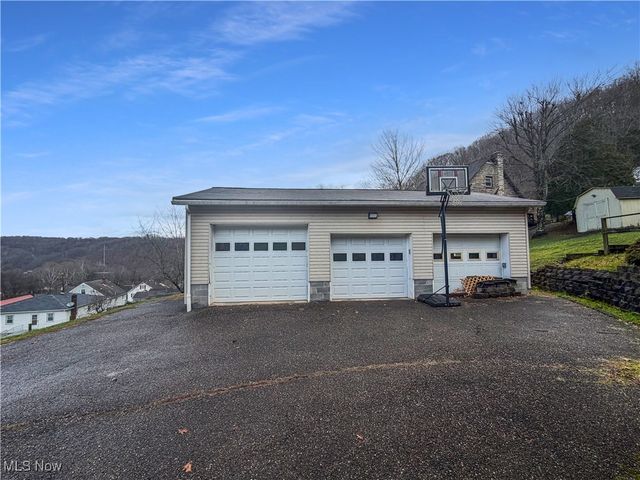 175 Wall Street, Weirton, WV 26062