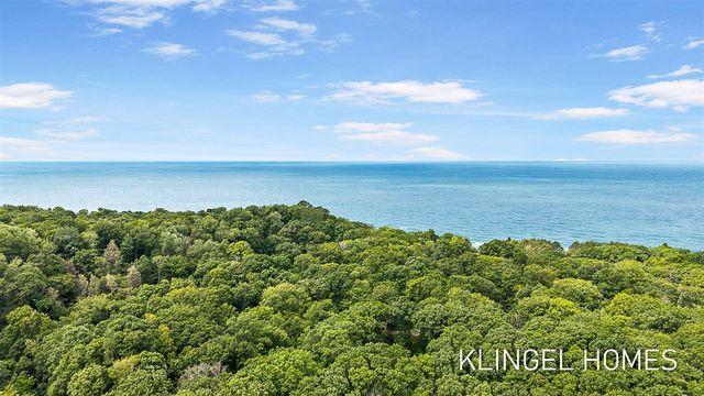 9292 Lakeshore Avenue, West Olive, MI 49460