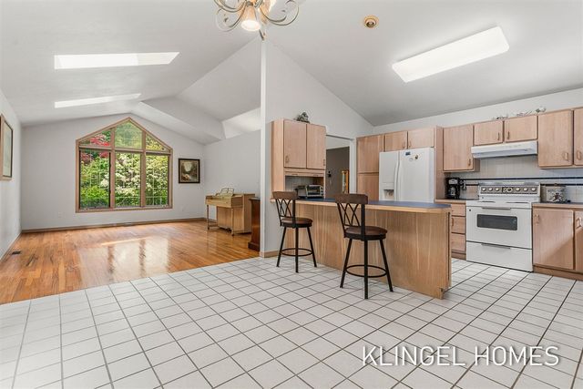 9292 Lakeshore Avenue, West Olive, MI 49460