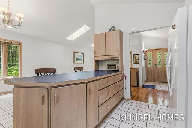 9292 Lakeshore Avenue, West Olive, MI 49460