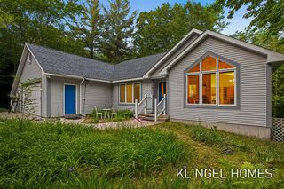 9292 Lakeshore Avenue, West Olive, MI 49460
