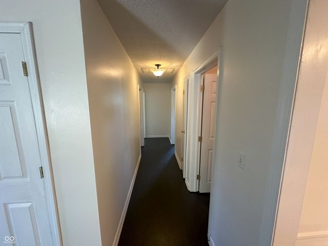 5105 S Breezewood Drive, Muncie, IN 47302