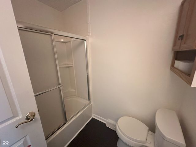 5105 S Breezewood Drive, Muncie, IN 47302