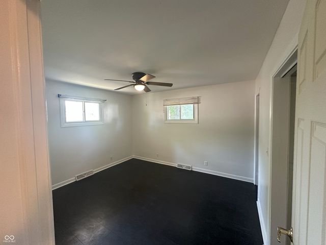 5105 S Breezewood Drive, Muncie, IN 47302