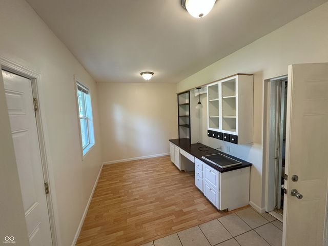 5105 S Breezewood Drive, Muncie, IN 47302