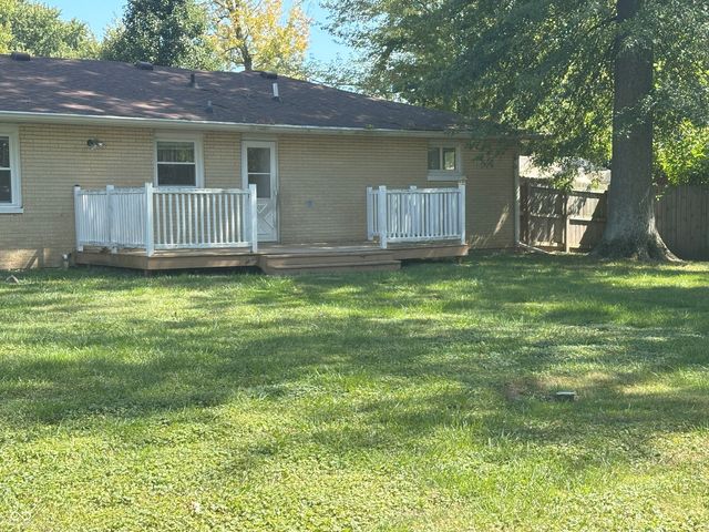 5105 S Breezewood Drive, Muncie, IN 47302