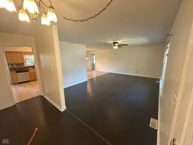 5105 S Breezewood Drive, Muncie, IN 47302