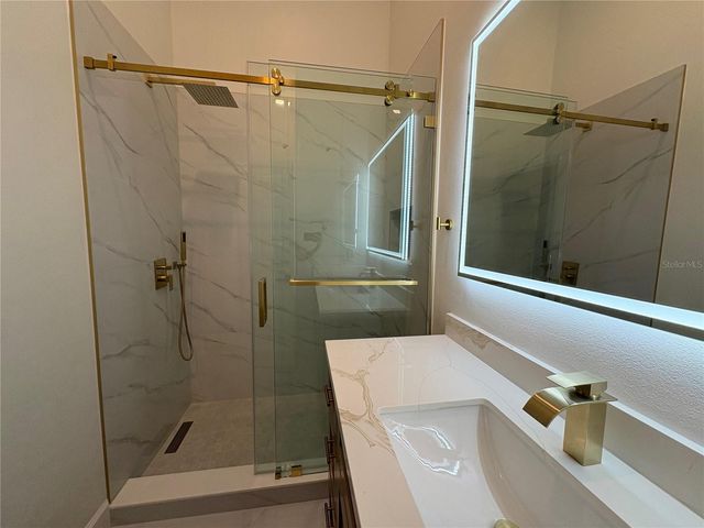 11215 CRYSTAL GLEN BOULEVARD, Orlando, FL 32837