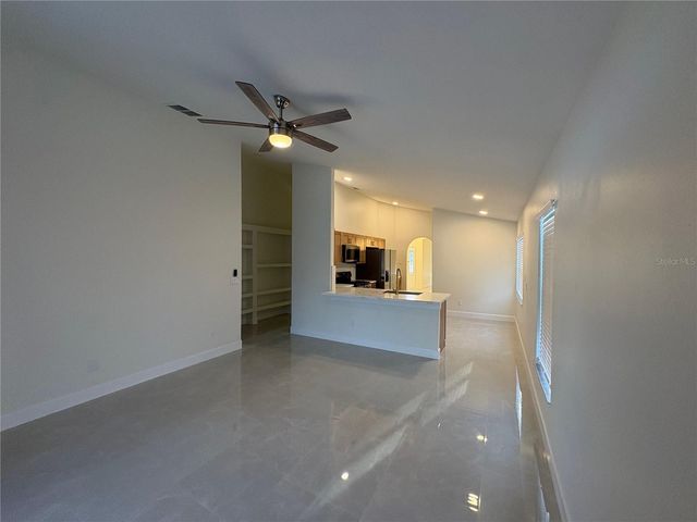 11215 CRYSTAL GLEN BOULEVARD, Orlando, FL 32837