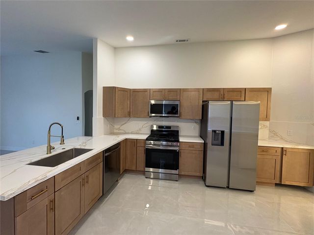 11215 CRYSTAL GLEN BOULEVARD, Orlando, FL 32837
