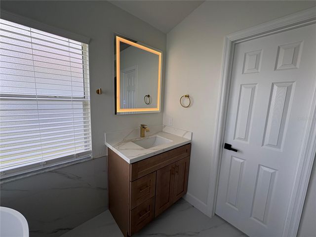 11215 CRYSTAL GLEN BOULEVARD, Orlando, FL 32837