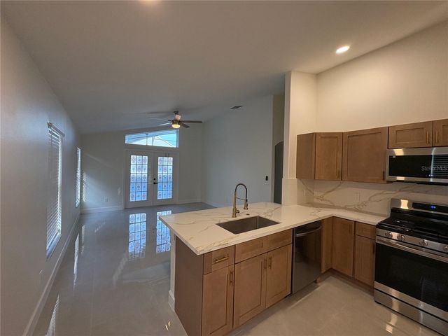 11215 CRYSTAL GLEN BOULEVARD, Orlando, FL 32837