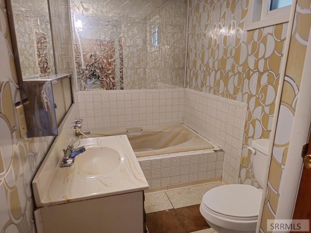 Image 18 of property listing at 1605 Mary St # N, Salmon, ID 83467