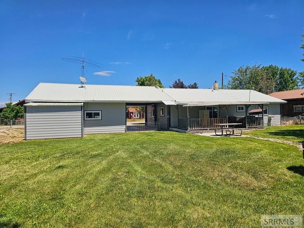 Image 26 of property listing at 1605 Mary St # N, Salmon, ID 83467