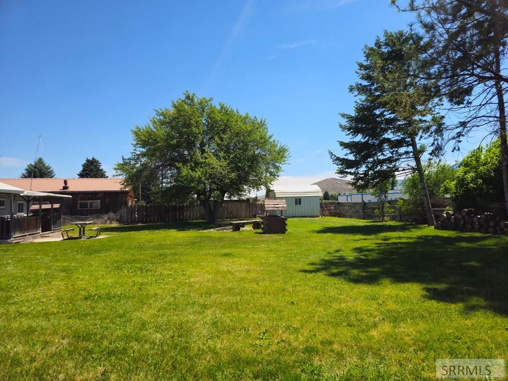 Image 32 of property listing at 1605 Mary St # N, Salmon, ID 83467