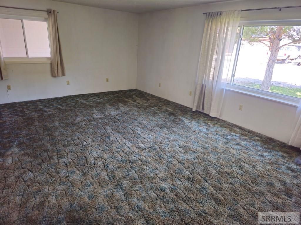 Image 7 of property listing at 1605 Mary St # N, Salmon, ID 83467