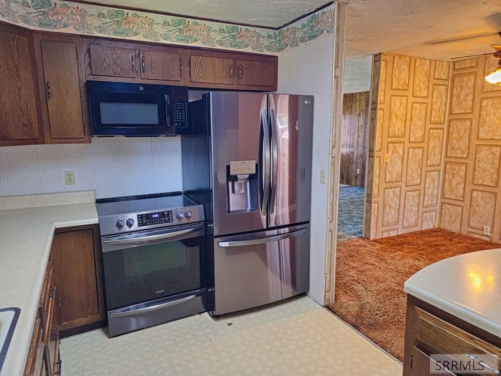 Image 9 of property listing at 1605 Mary St # N, Salmon, ID 83467