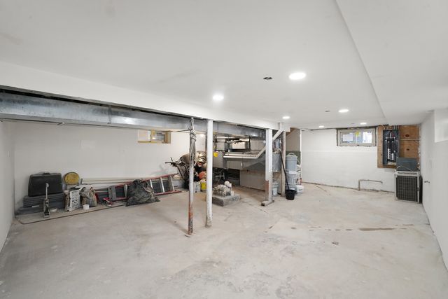 12411 S May Street, Calumet Park, IL 60827