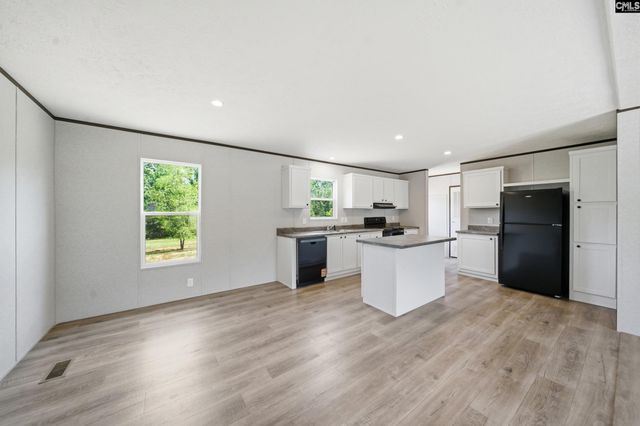 166 Elgain Cockrell Road, Saluda, SC 29138
