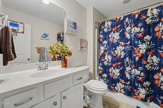 2120 Temple Hills Way, Fuquay Varina, NC 27526