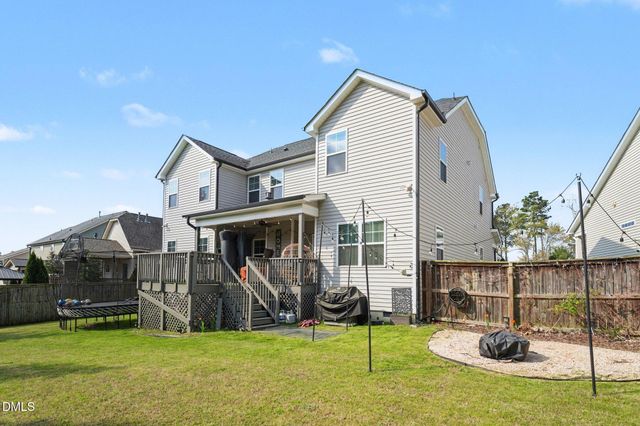 2120 Temple Hills Way, Fuquay Varina, NC 27526