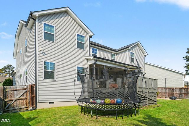 2120 Temple Hills Way, Fuquay Varina, NC 27526