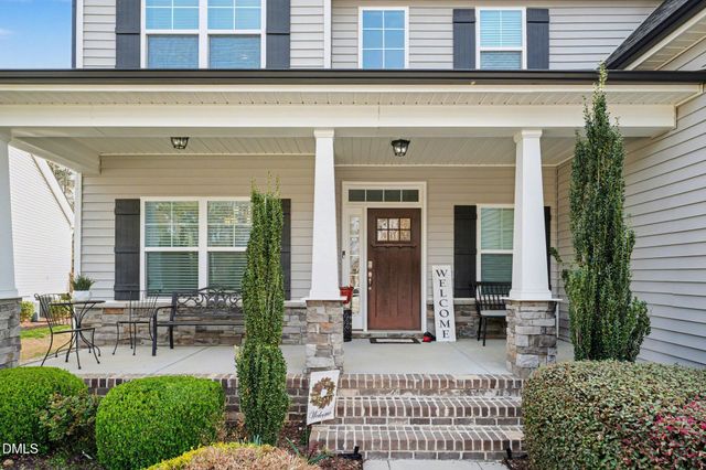 2120 Temple Hills Way, Fuquay Varina, NC 27526